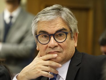 Ministro de Hacienda descarta que la economía chilena haya entrado en recesión técnica tras Imacec de marzo