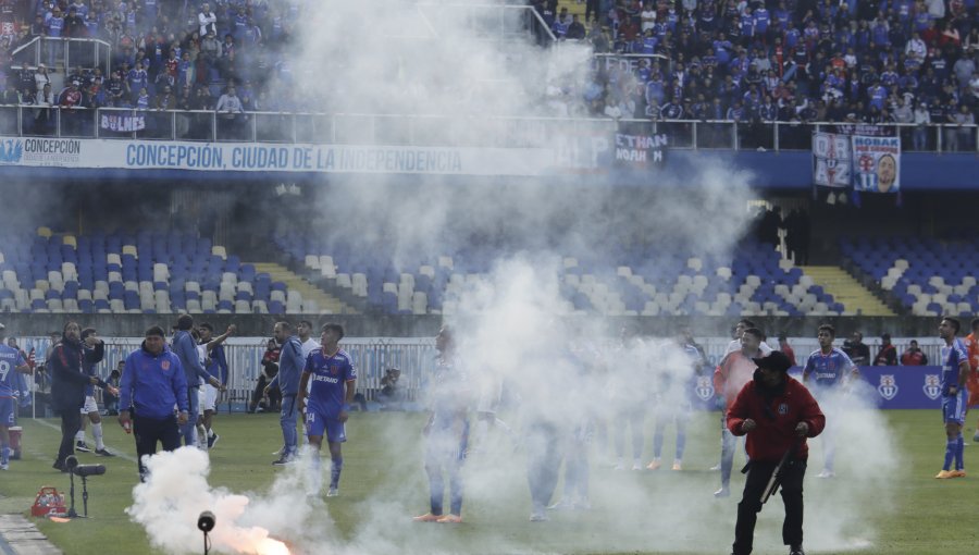 Francisco Gilabert detalló en informe arbitral los incidentes por los que suspendió el Clásico Universitario