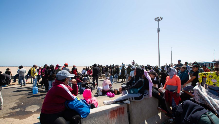 Cancillería peruana anuncia que Venezuela enviará un avión a Arica para repatriar a venezolanos en zona fronteriza