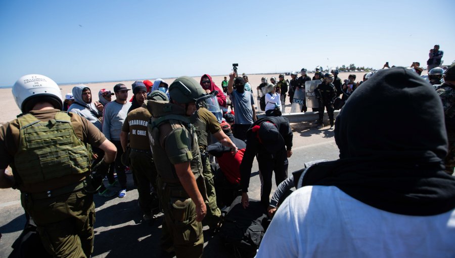 Gobierno confirma "conversaciones bien encaminadas" para que avión repatrie a migrantes venezolanos varados