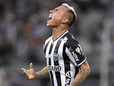 Cinco clubes brasileños estarían interesados en fichar al criticado Eduardo Vargas