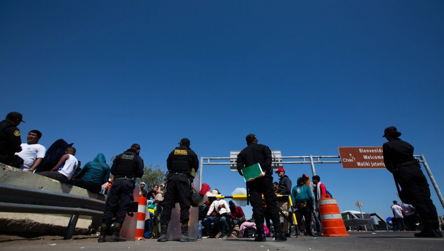 Gobierno confirma que Venezuela enviará avión para repatriar a migrantes varados en la frontera con Perú