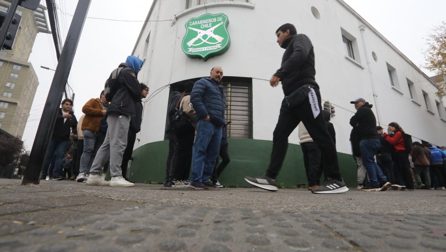 Carabineros cifra en 19 las personas detenidas durante la elección constitucional en Chile