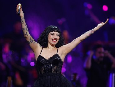 Mon Laferte enternece a sus seguidores al mostrar por primera vez el rostro de su hijo Joel