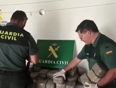 Interceptan un pesquero con más de 1.500 kilos de cocaína a unas 150 millas al sur de Canarias en España