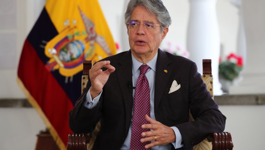 Presidente de Ecuador enfrenta juicio político que podría terminar en su destitución