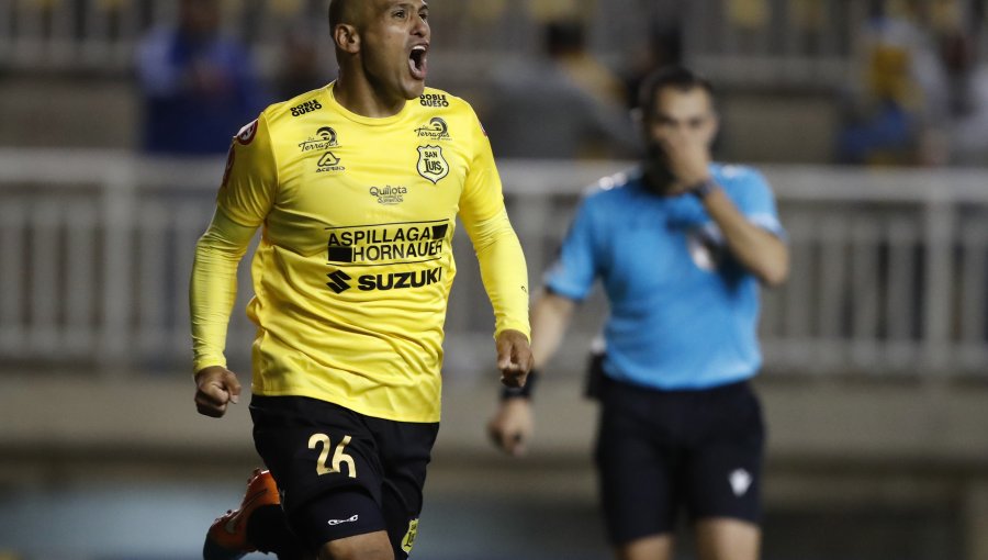 "Chupete" Suazo con un doblete comandó la goleada de San Luis de Quillota ante Deportes Santa Cruz