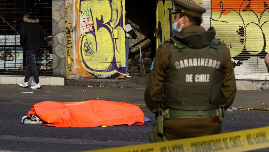 Motociclista murió tras ser atropellado por un bus que intentó esquivar un colchón en Colina