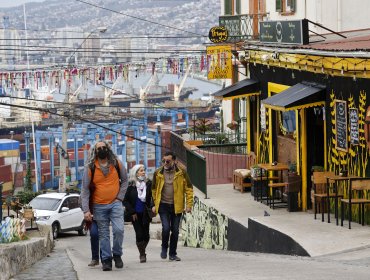 Desde "lo vivimos a diario" a "no viene detallado": Concejales de Viña, Valparaíso y Concón analizan estudio sobre calidad de vida
