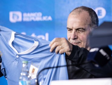 Marcelo Bielsa en su presentación como DT de Uruguay: "Es un equipo que puede fantasear con ganar un Mundial"