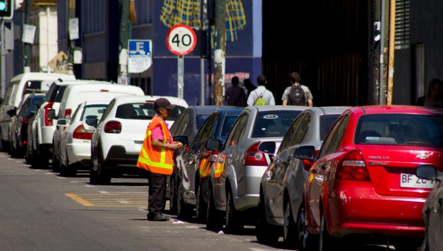 Concejo de Valparaíso acuerda extender contrato de parquímetros: estas son las nuevas condiciones establecidas