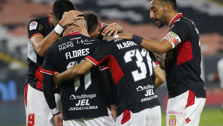 Colo-Colo se inclina ante Curicó Unido y suma dudas para crucial partido contra Monagas por Copa Libertadores