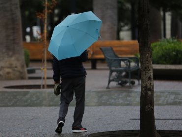 Declaran Alerta Temprana Preventiva para la región Metropolitana por pronóstico de lluvia y viento