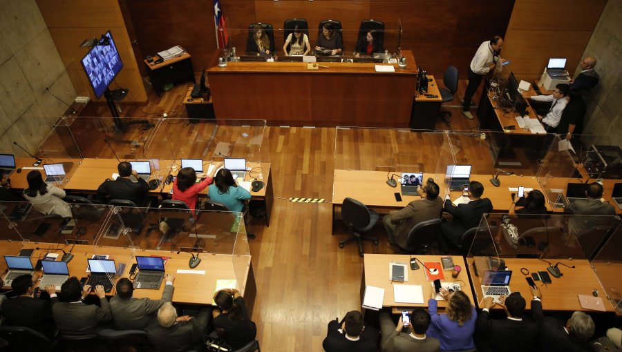 Caso SQM: Fiscal propuso sancionar a juez del 8° Juzgado de Garantía de Santiago