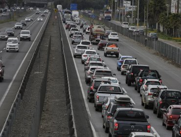 Automovilistas cortaron la Ruta del Maipo en protesta por masivos ataques con piedras