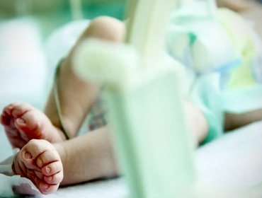 Bebé de 1 año y 1 mes está internado en riesgo vital tras sufrir intoxicación aparentemente por cocaína en Villa Alemana