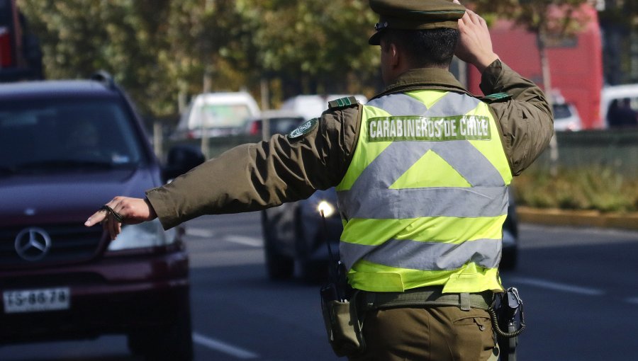 Persecución por cinco comunas de la región Metropolitana termina con cinco detenidos