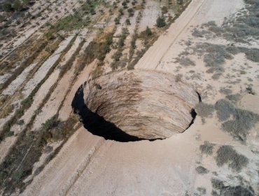 CDE demandó a la Minera Ojos del Salado por socavón en Tierra Amarilla