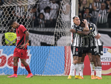 Eduardo Vargas sumó minutos en agónico triunfo de A. Mineiro por Copa Libertadores