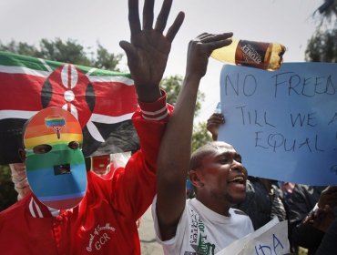 Promulgan en Uganda la ley que castiga la homosexualidad con largas condenas y hasta pena de muerte