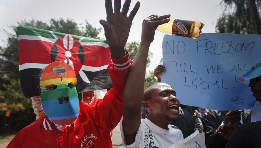 Promulgan en Uganda la ley que castiga la homosexualidad con largas condenas y hasta pena de muerte