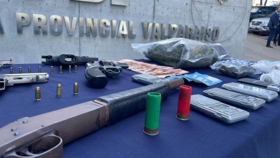 Cae peligrosa banda narco del cerro Rodelillo de Valparaíso: contaban con alto poder de fuego para proteger su negocio ilícito