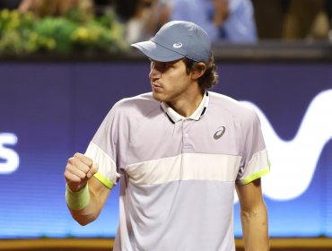 Nicolás Jarry extendió su gran momento y debutó con triunfo en dobles de Roland Garros