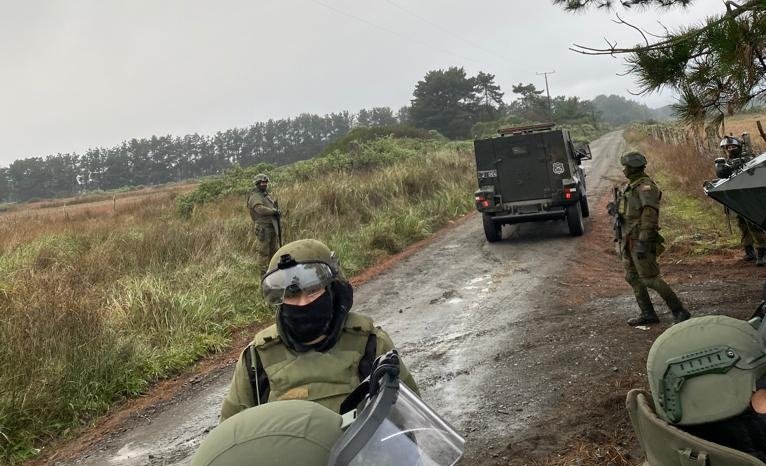 Siete Carabineros resultaron lesionados tras volcamiento de vehículo blindado en Arauco