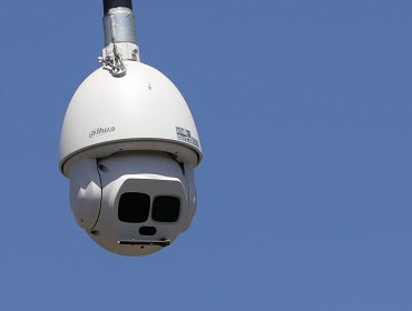 Inteligencia artificial monitoreará cámaras para pesquisar autos con encargo, personas perdidas y prófugos de la justicia