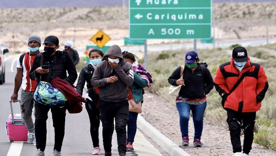 Crisis migratoria en Chile: Ejecutivo afirma que entrada irregular de migrantes ha caído 56% durante estos cinco meses de 2023