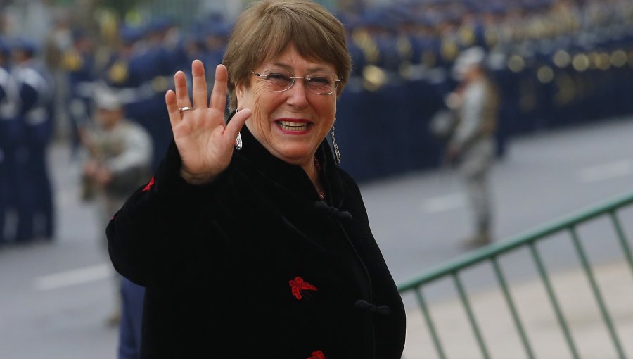 Michelle Bachelet respaldó a presidente Boric tras la Cuenta Pública: "Hay que de una vez por todas sacar la reforma tributaria"