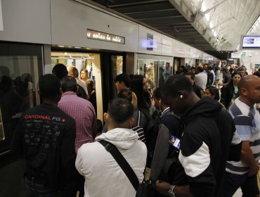 Metro de Santiago transportó a 49,6 millones de personas durante abril de 2023