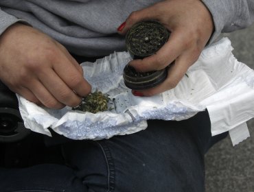 Estudio de la Universidad de Chile revela que pandemia disminuyó consumo de cannabis y alcohol en jóvenes