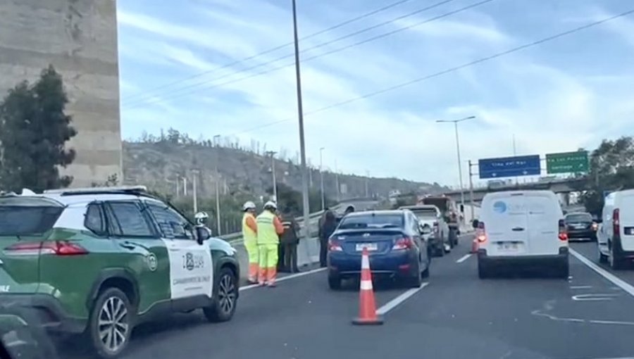 Tres automóviles protagonizaron accidente de tránsito en el Troncal Sur hacia Viña del Mar