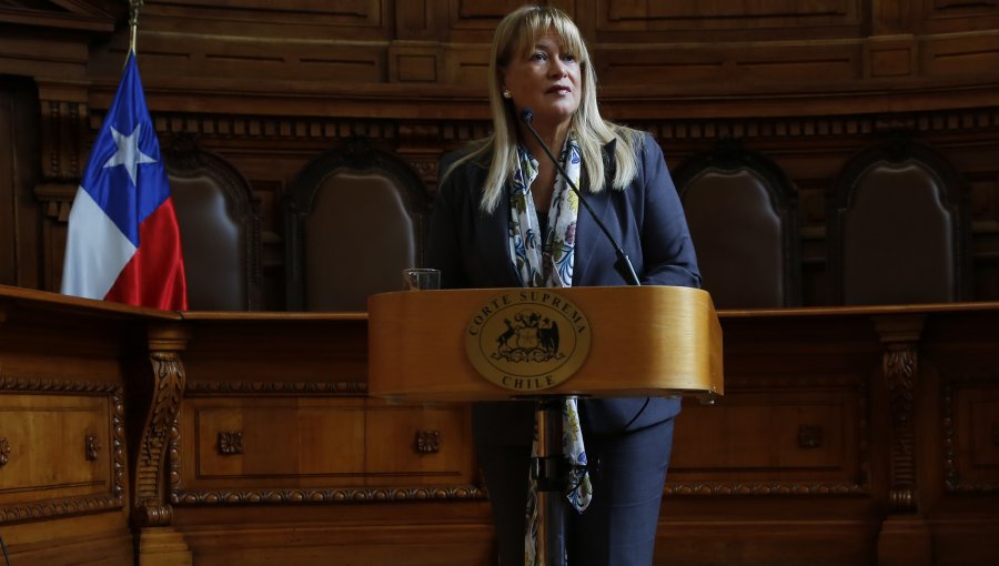 Ángela Vivanco renunciaría este miércoles a la vocería de la Corte Suprema tras polémica por sus dichos sobre fallo de las isapres