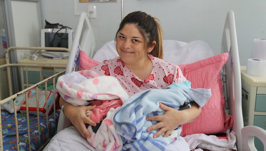 Paciente del Hospital de Valparaíso con embarazo gemelar dona dos membranas amnióticas al Banco Nacional de Tejidos