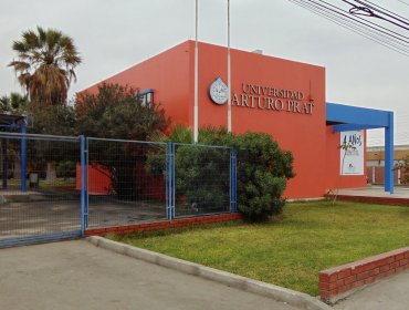 Corte de Arica ordena a la U. Arturo Prat entregar su título profesional a estudiante morosa