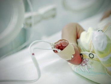 Falleció la bebé de San Antonio que iba a ser trasladada a Hospital de Arica por falta de camas pediátricas en la Quinta Región