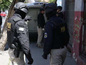 Allanamiento en cité de Santiago deja ocho personas detenidas por narcotráfico