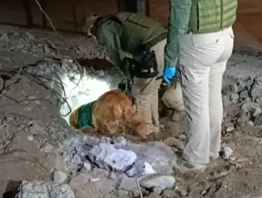 Encuentran bóveda debajo de las ruinas del "Castillo Narco" en Lo Espejo: se hallaron plásticos con restos de droga