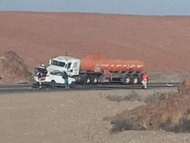 Cuatro fallecidos deja colisión de alta energía entre camión que trasladaba ácido y vehículo menor en Chañaral
