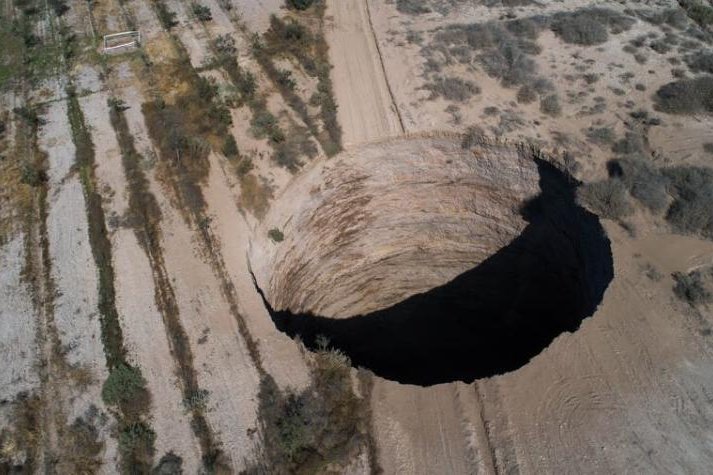 Socavón en Tierra Amarillla: Tribunal Ambiental decreta suspensión temporal de faenas del proyecto Alcaparrosa