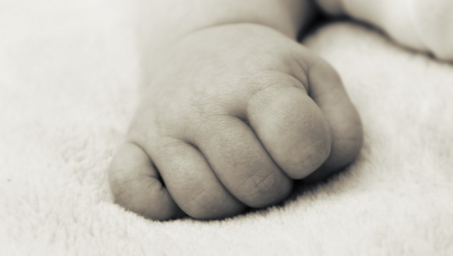 Nuevamente una bebé fallece a la espera de cama crítica en la región de Valparaíso: lactante de 2 meses perdió la vida en Quilpué