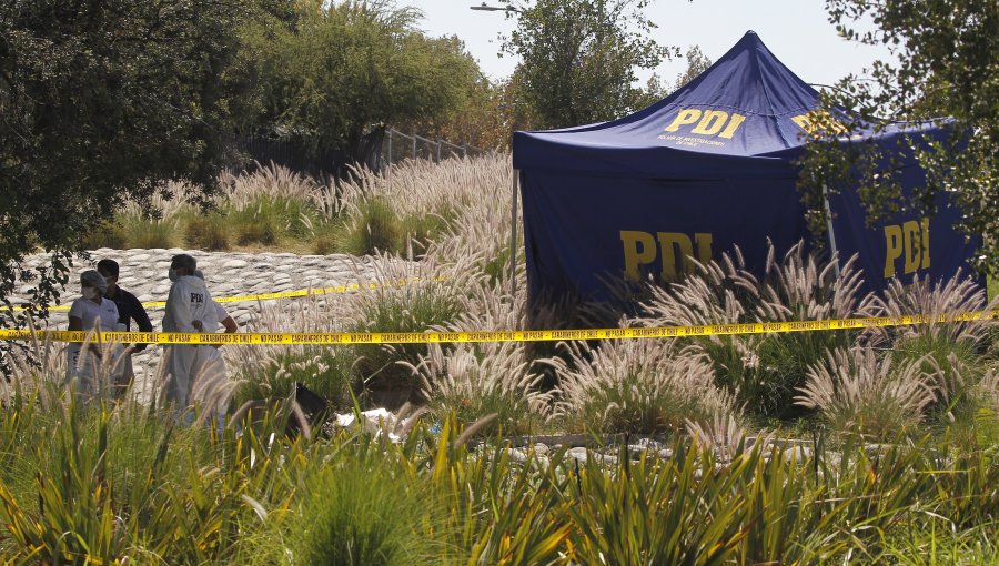 Encuentran cadáver de un hombre con múltiples impactos balísticos en sector Rodelillo de Valparaíso