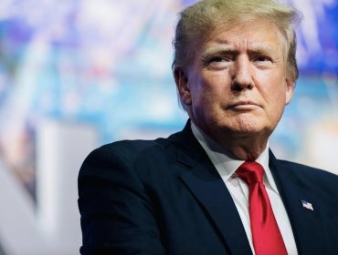 Donald Trump denuncia "persecución feroz" en su primer acto público tras imputación