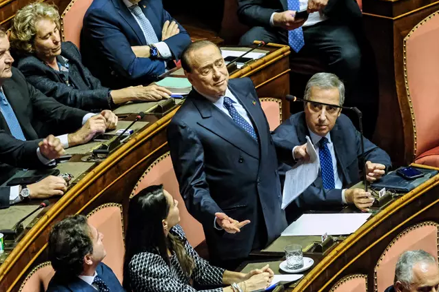 Unión Europea destaca la "huella" de Silvio Berlusconi en la política italiana y continental