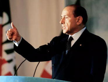 Papa envía condolencias por muerte de Silvio Berlusconi y destaca su "temperamento enérgico"