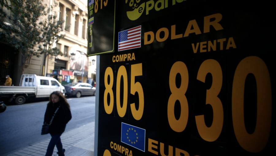 Dólar abrió al alza y superó los $805 tras aumento de tasas de interés en Estados Unidos