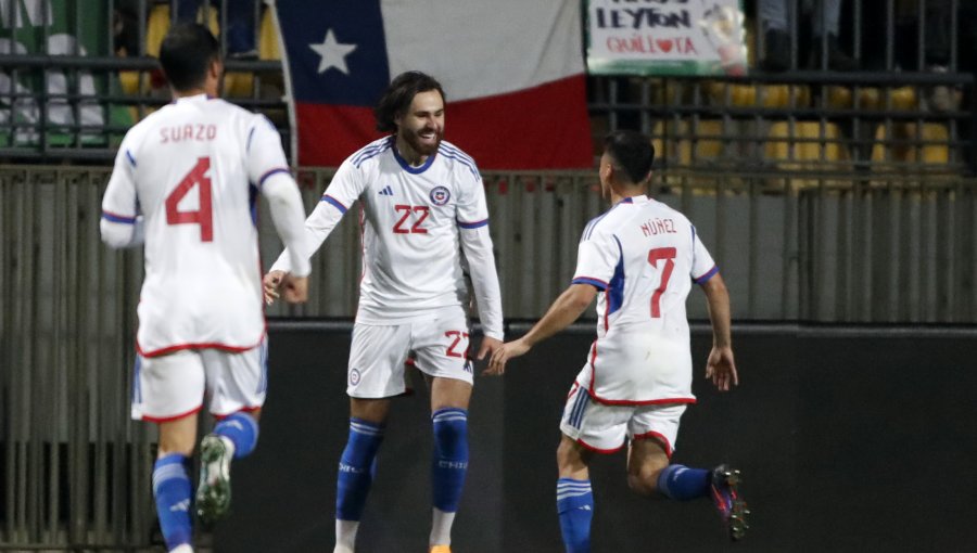 Chile está goleando a República Dominicana con triplete de Brereton y un gol de Barticciotto