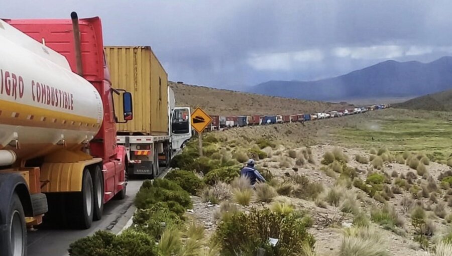 Gremio industrial de Bolivia abordó el contrabando de vehículos robados en Chile